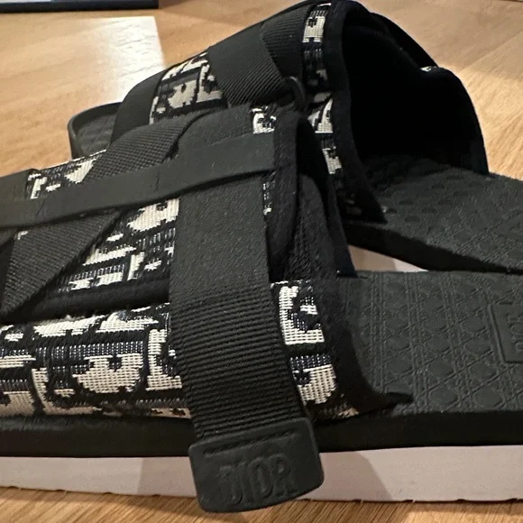 Dior Alpha Sandal - Picture 4 of 4